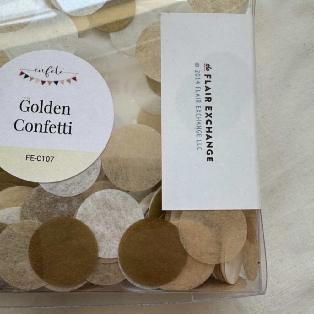 NWT The Flair Exchange Round Gold Confetti 3/4 in. 400 Pieces Gold + Tan + White - Picture 6 of 12
